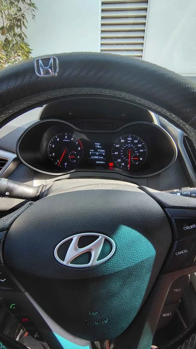 2016 Hyundai Veloster - Image 5 of 5