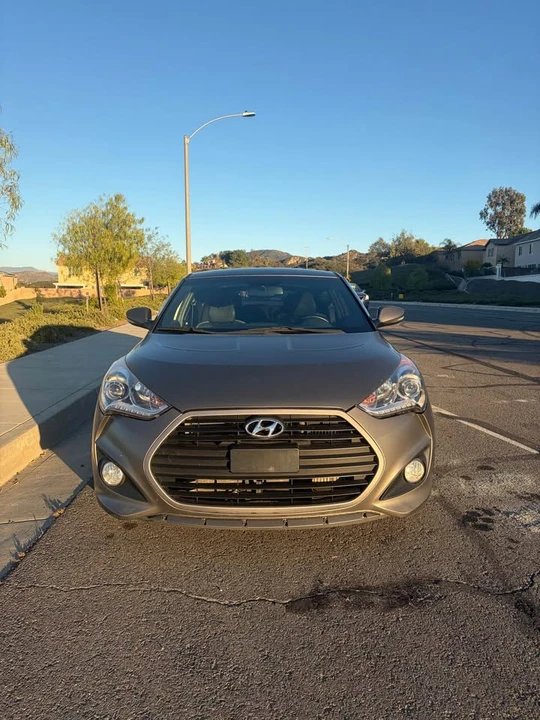 2016 Hyundai Veloster - Image 4 of 9