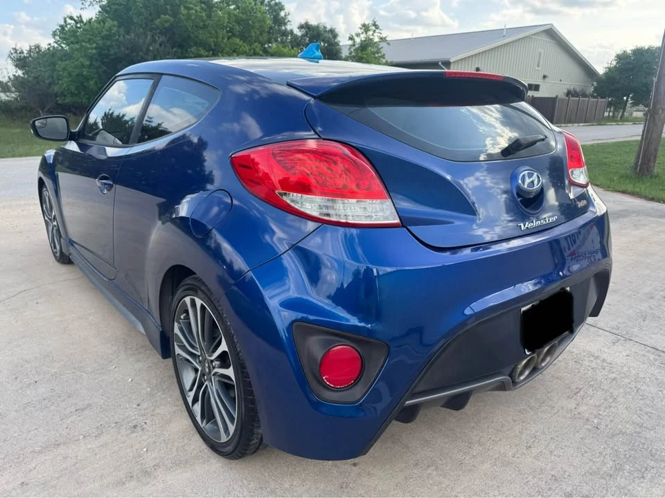 2016 Hyundai Veloster - Image 3 of 11