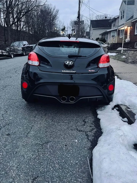 2016 Hyundai Veloster - Image 18 of 18