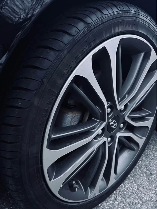 2016 Hyundai Veloster - Image 8 of 18