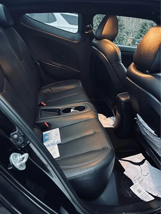2016 Hyundai Veloster - Image 10 of 18