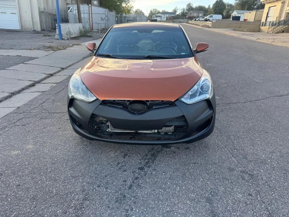 2016 Hyundai Veloster - Image 2 of 5