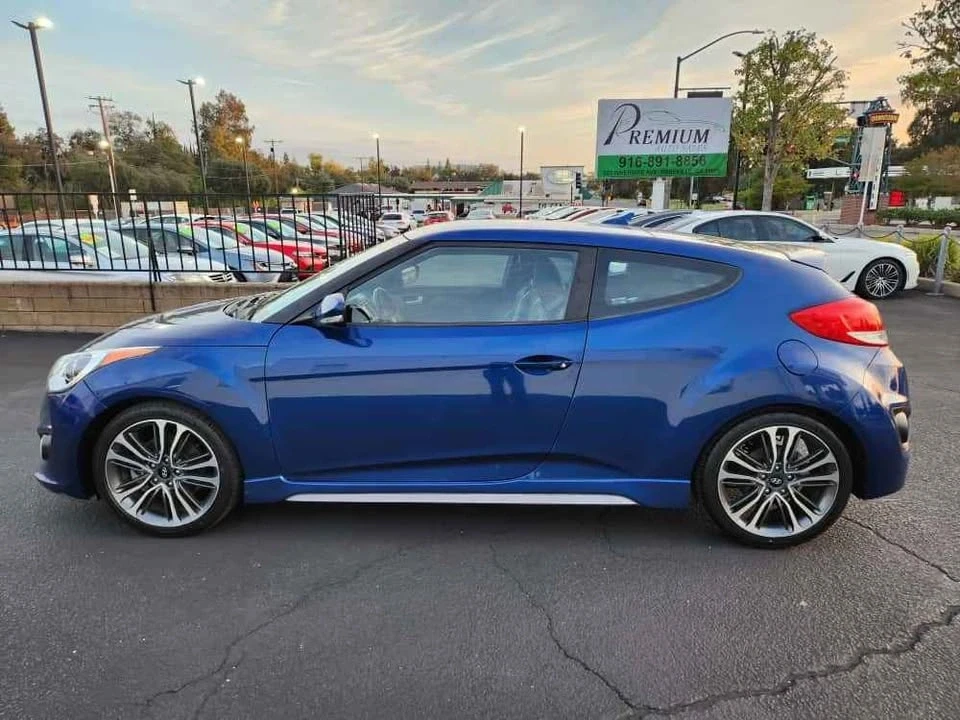 2016 Hyundai Veloster - Image 2 of 15