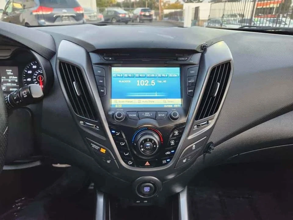 2016 Hyundai Veloster - Image 13 of 15
