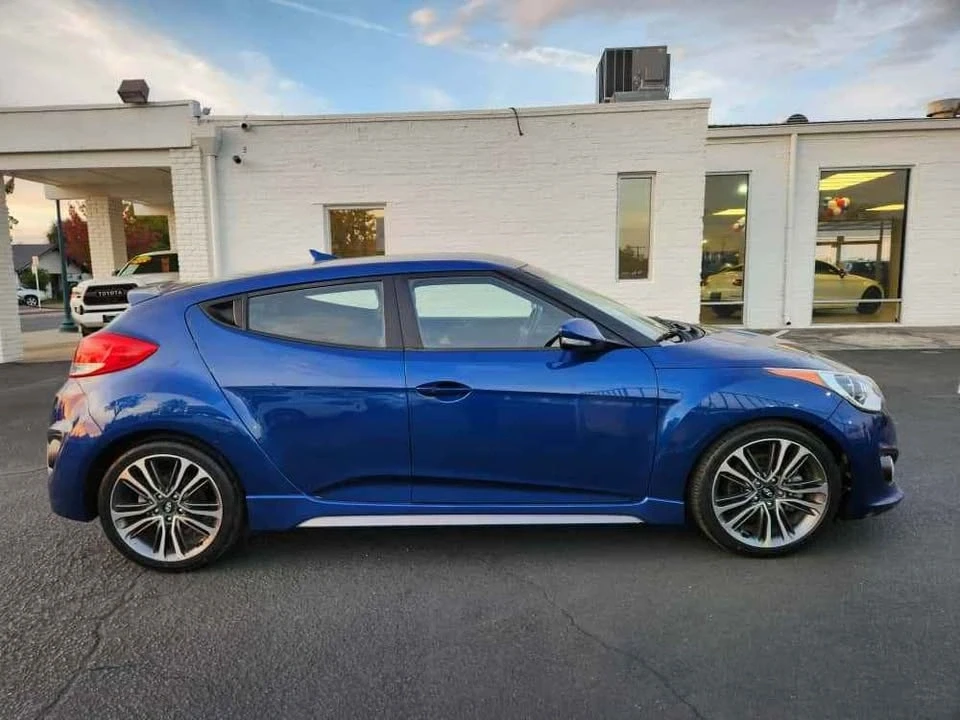 2016 Hyundai Veloster - Image 6 of 15