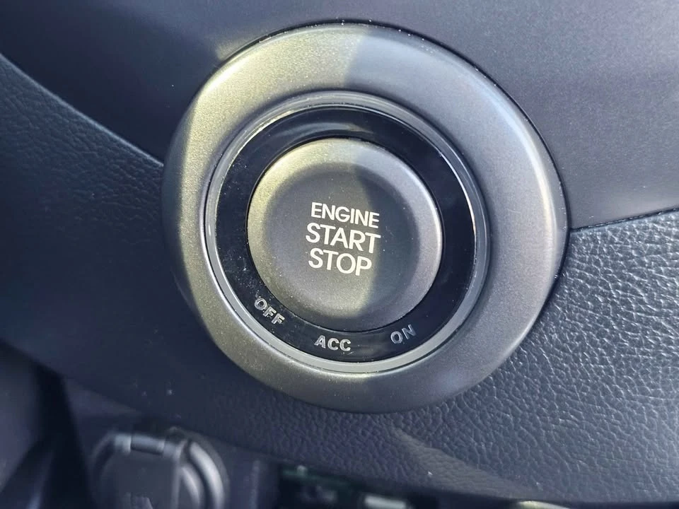 2016 Hyundai Veloster - Image 15 of 19