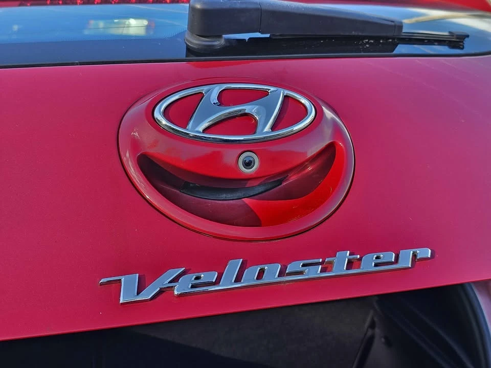 2016 Hyundai Veloster - Image 7 of 19