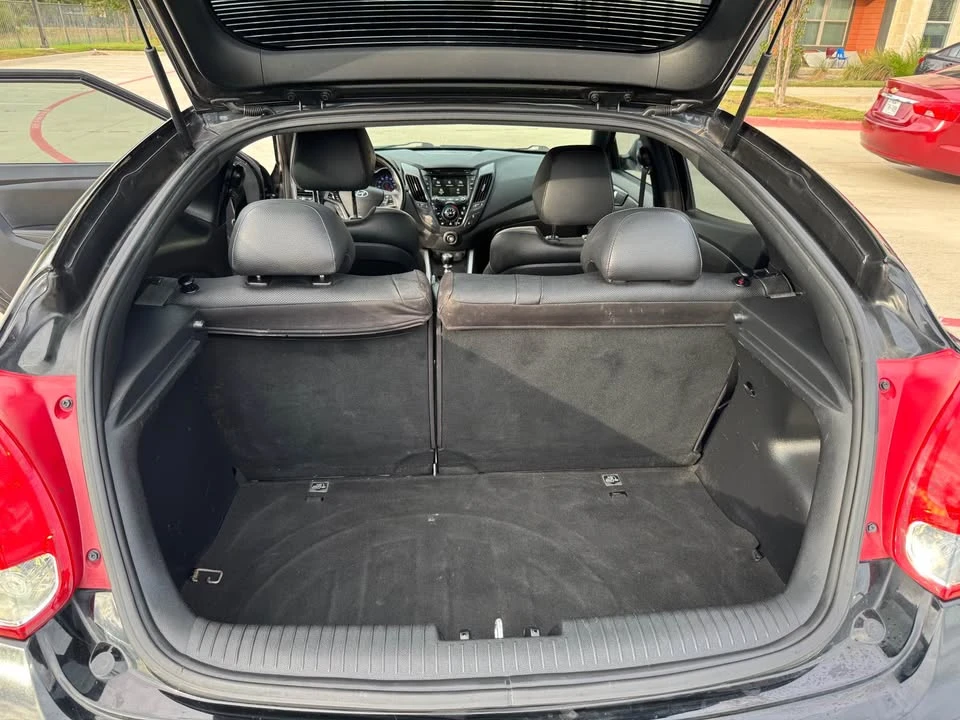 2016 Hyundai Veloster - Image 18 of 19