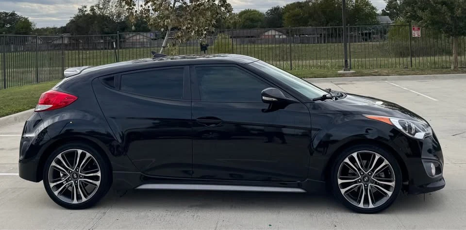 2016 Hyundai Veloster - Image 4 of 19