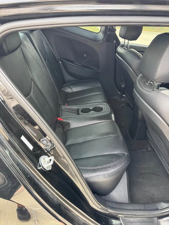 2016 Hyundai Veloster - Image 10 of 19