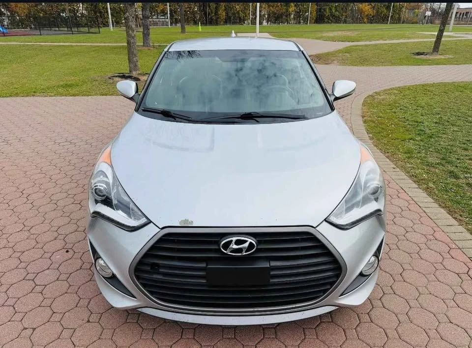 2016 Hyundai Veloster - Image 2 of 13
