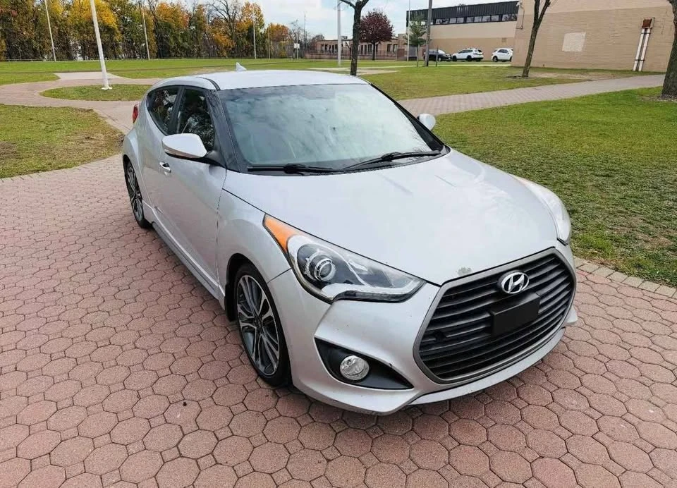 2016 Hyundai Veloster - Image 4 of 13