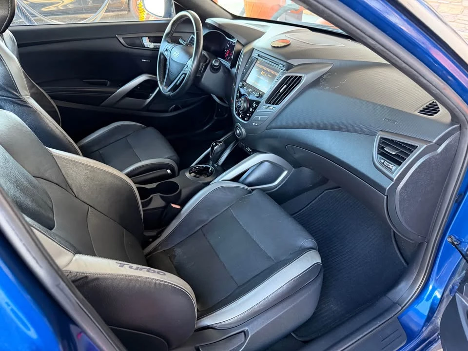 2016 Hyundai Veloster - Image 16 of 16