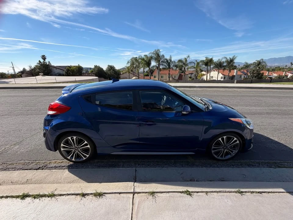 2016 Hyundai Veloster - Image 6 of 16