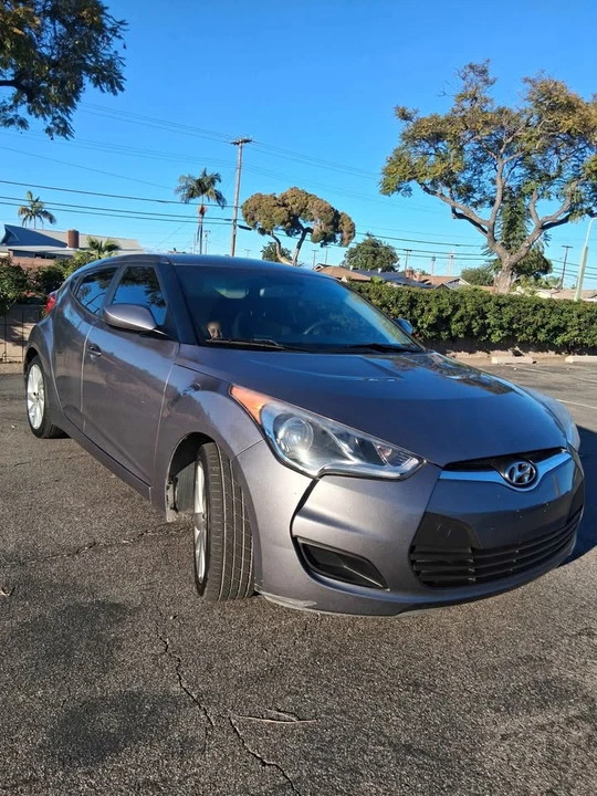 2016 Hyundai Veloster - Image 4 of 13