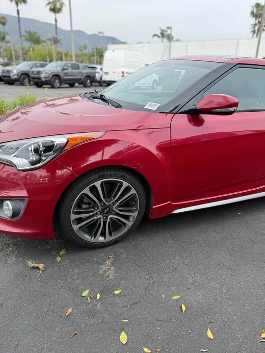 2016 Hyundai Veloster - Image 9 of 17