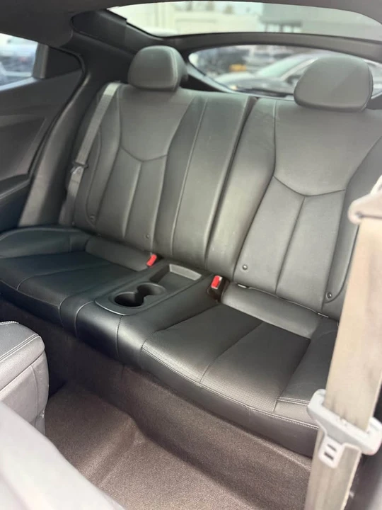 2016 Hyundai Veloster - Image 15 of 17