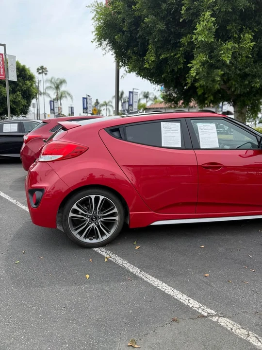 2016 Hyundai Veloster - Image 4 of 17