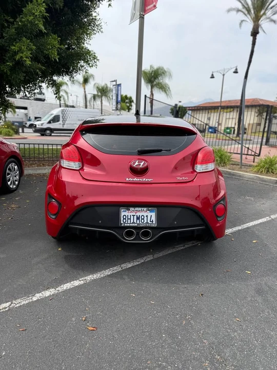 2016 Hyundai Veloster - Image 2 of 17