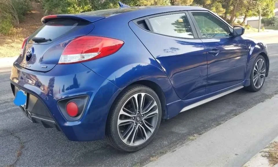 2016 Hyundai Veloster - Image 3 of 9