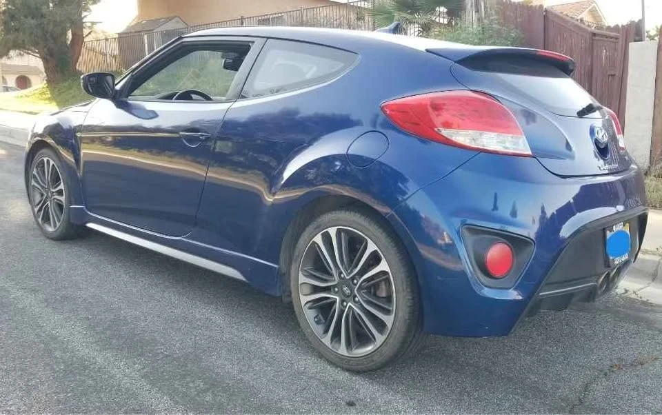 2016 Hyundai Veloster - Image 4 of 9