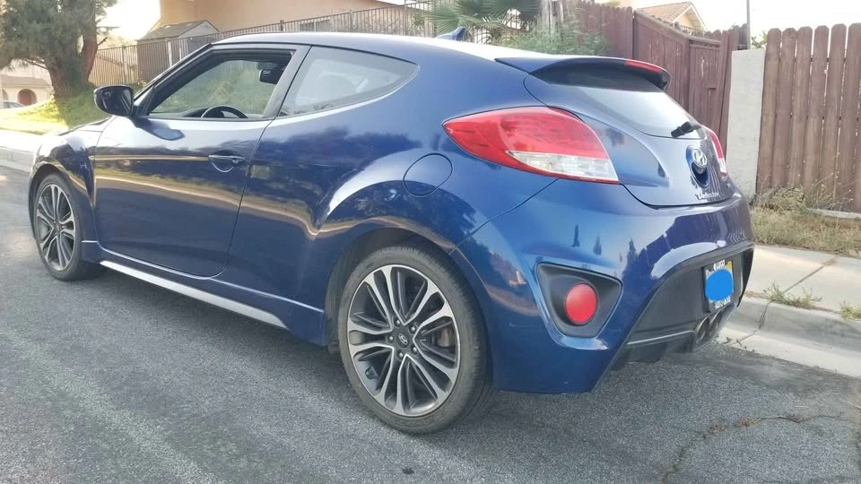 2016 Hyundai Veloster - Image 4 of 9