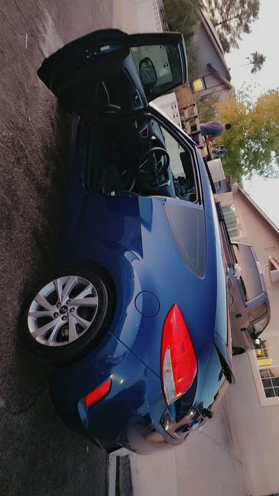 2016 Hyundai Veloster - Image 4 of 4