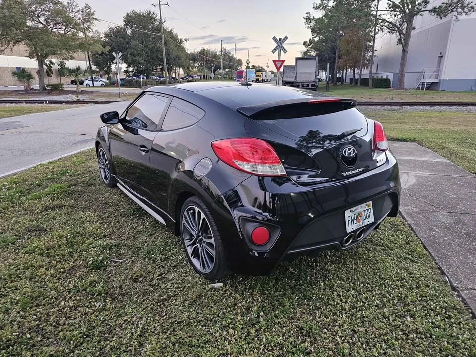2016 Hyundai Veloster - Image 4 of 9