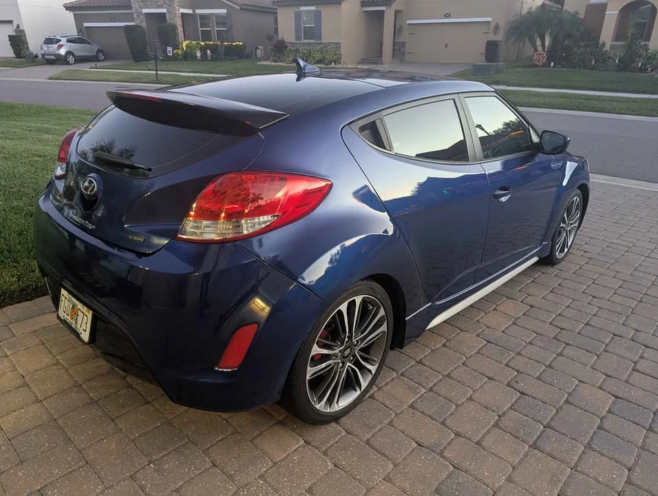 2016 Hyundai Veloster - Image 6 of 17