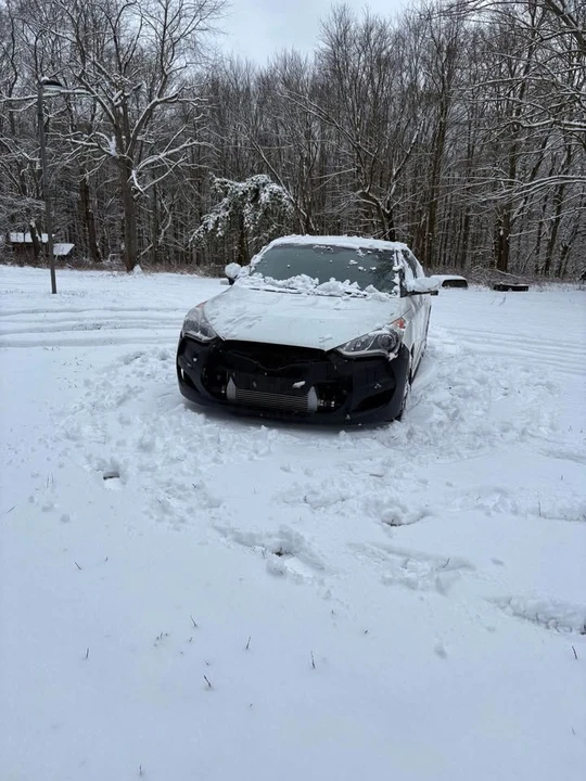 2016 Hyundai Veloster - Image 9 of 20