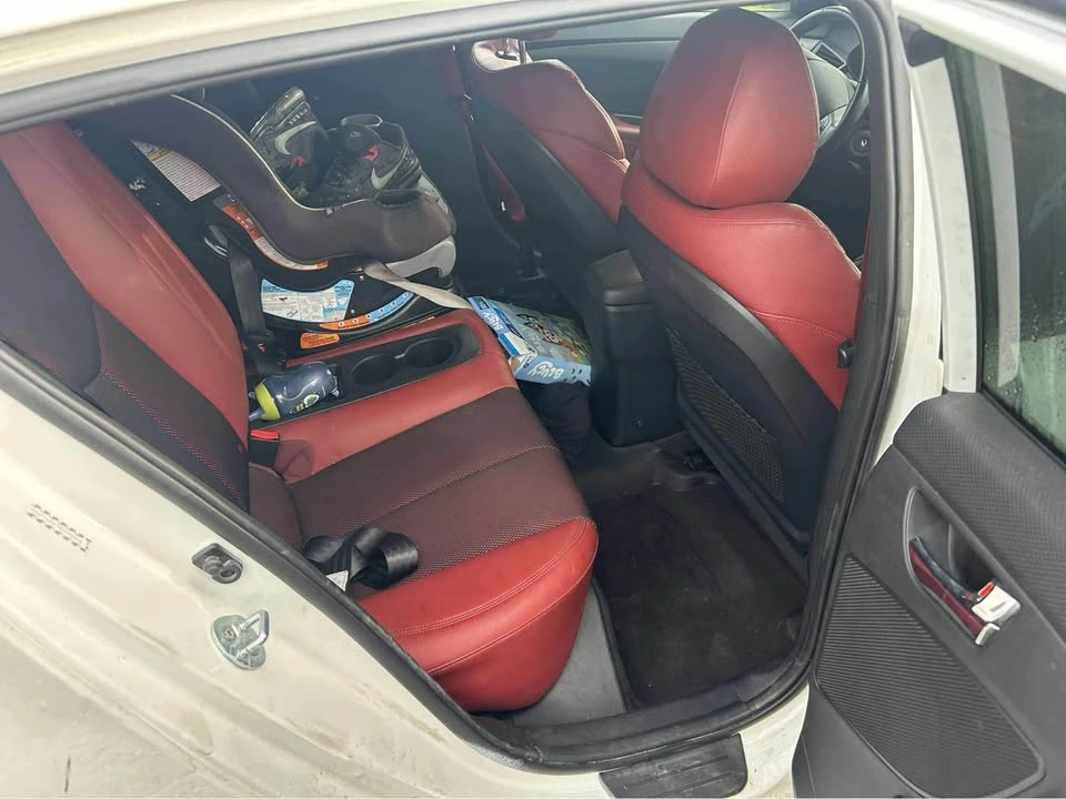 2016 Hyundai Veloster - Image 16 of 20