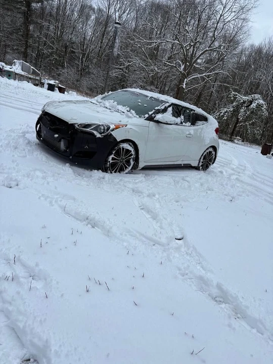 2016 Hyundai Veloster - Image 7 of 20