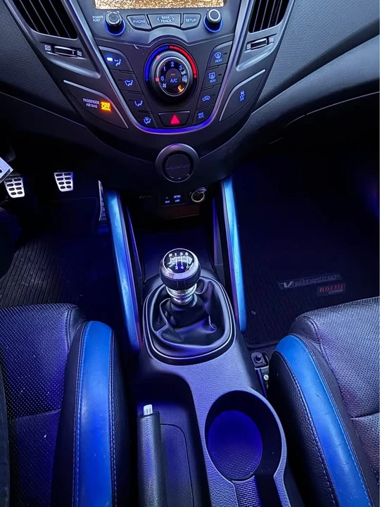 2016 Hyundai Veloster - Image 15 of 15