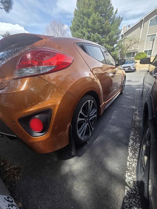 2016 Hyundai Veloster - Image 4 of 4