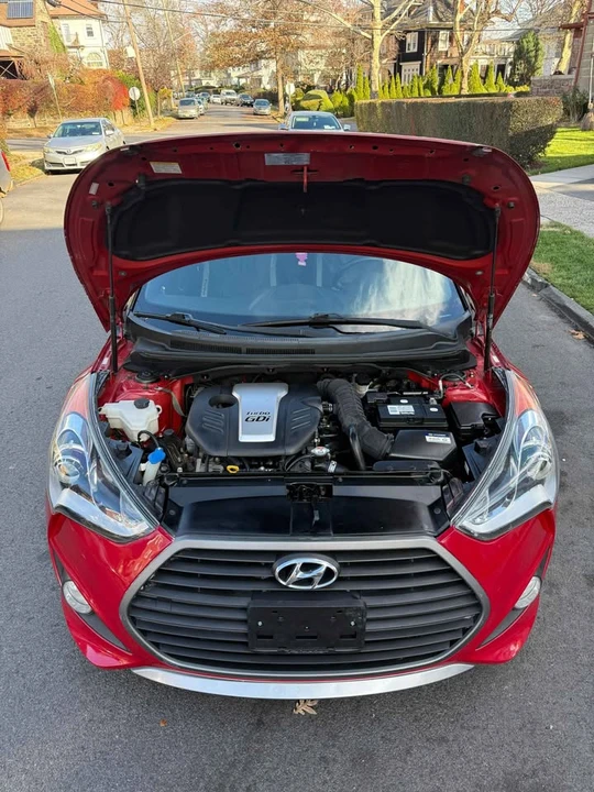 2016 Hyundai Veloster - Image 11 of 18
