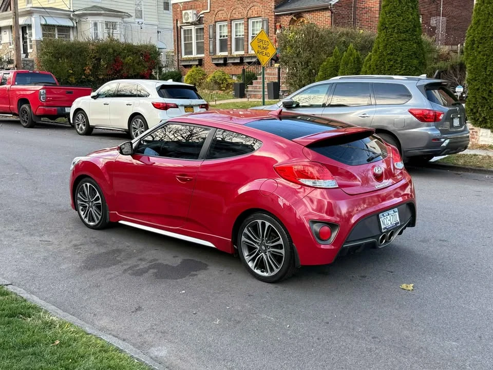 2016 Hyundai Veloster - Image 17 of 18