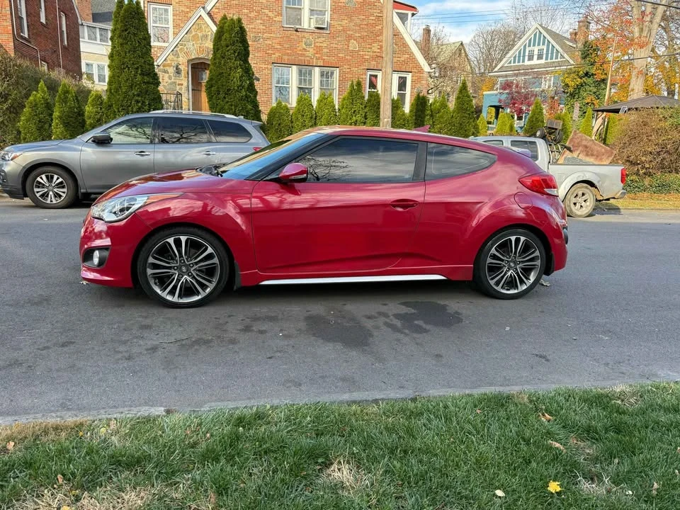 2016 Hyundai Veloster - Image 7 of 18