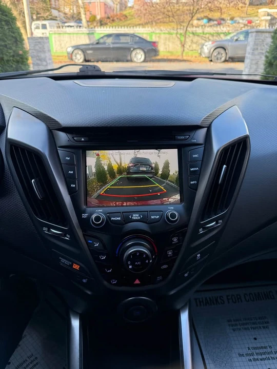 2016 Hyundai Veloster - Image 14 of 15