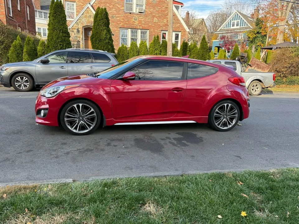 2016 Hyundai Veloster - Image 9 of 15
