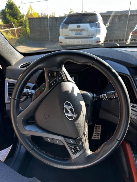 2016 Hyundai Veloster - Image 3 of 19