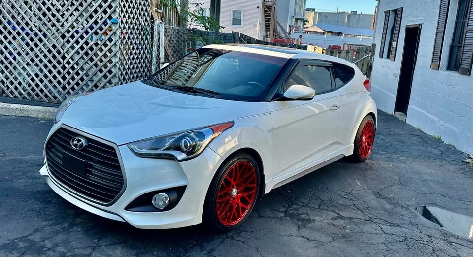 2016 Hyundai Veloster - Image 6 of 9