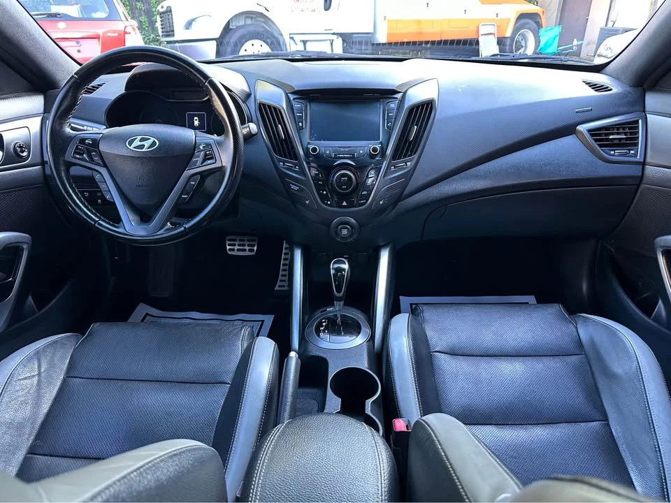 2016 Hyundai Veloster - Image 5 of 9