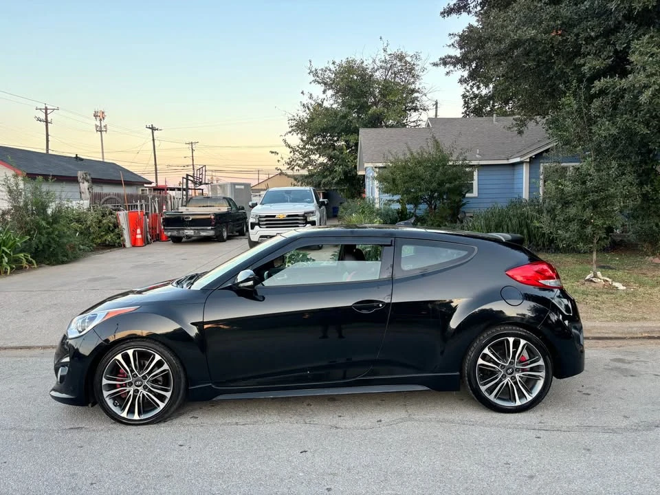 2016 Hyundai Veloster - Image 5 of 11