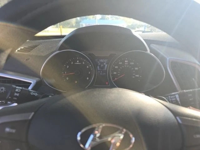 2016 Hyundai Veloster - Image 12 of 20