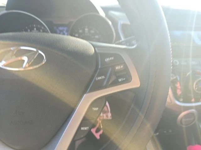 2016 Hyundai Veloster - Image 14 of 20