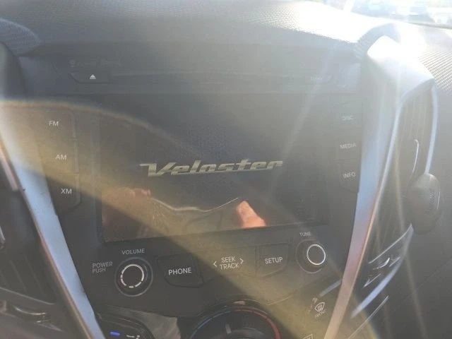 2016 Hyundai Veloster - Image 15 of 20