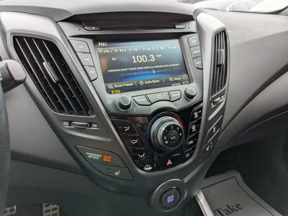 2016 Hyundai Veloster - Image 17 of 20