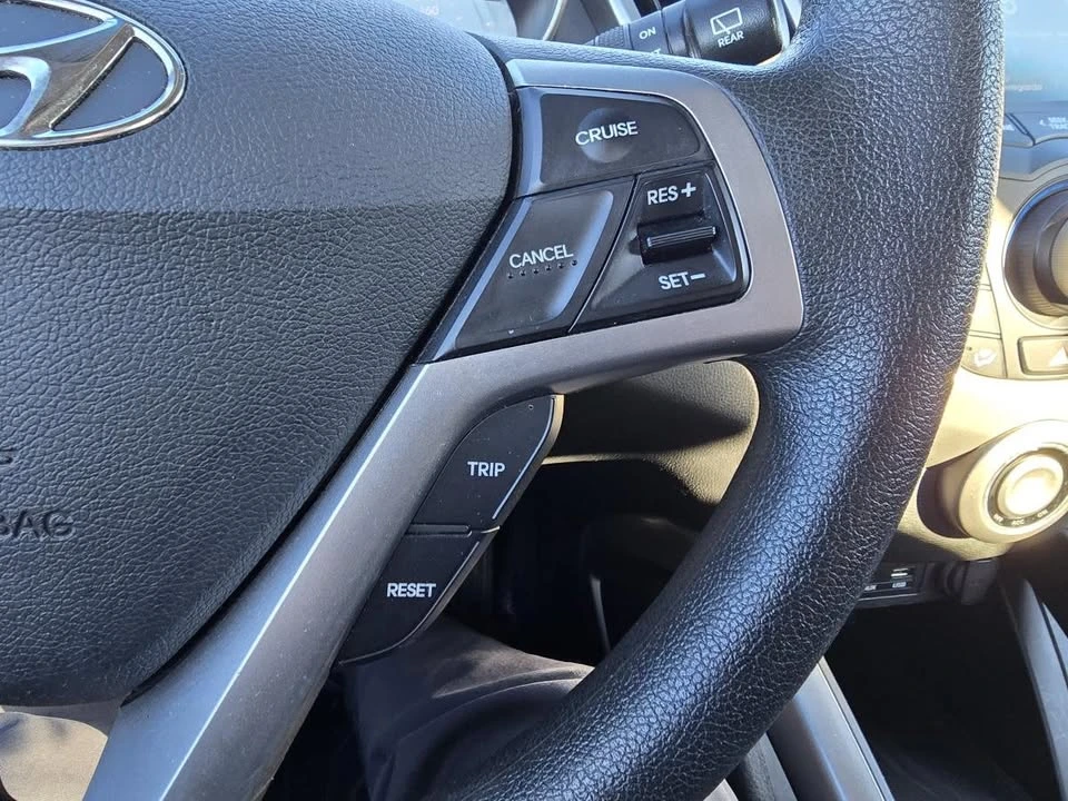 2016 Hyundai Veloster - Image 16 of 19
