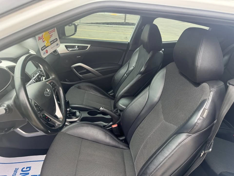 2016 Hyundai Veloster - Image 14 of 20